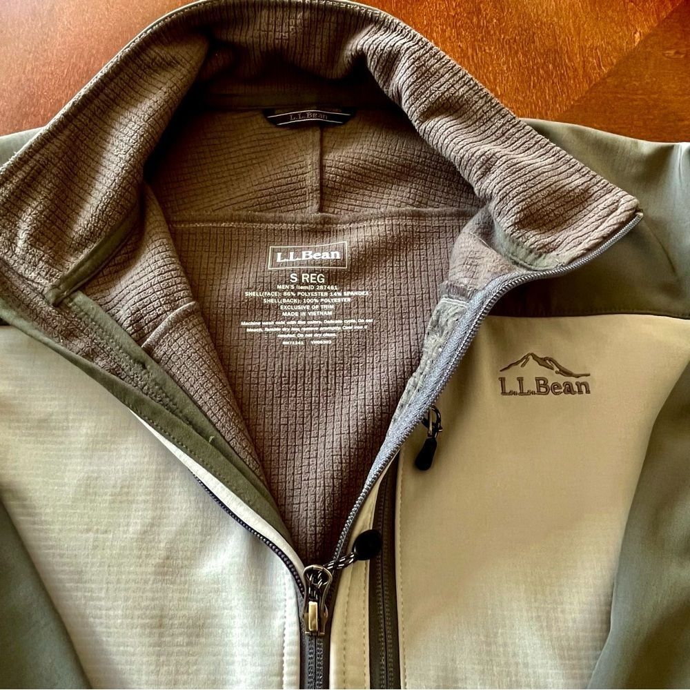 L.L.Bean Men's Jacket Windproof Softshell Coat Size Small Gray - Picture 3 of 11